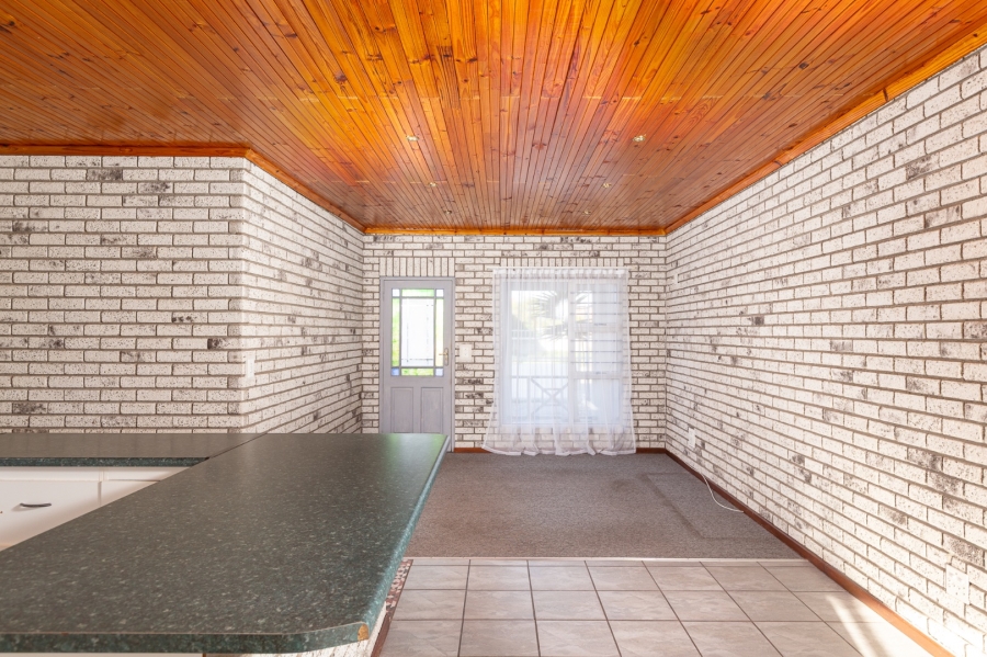 To Let 3 Bedroom Property for Rent in Port Owen Western Cape